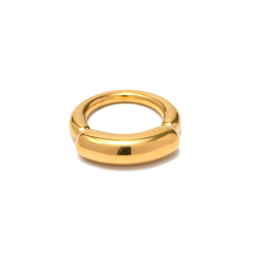 Elegant Gold Shine Ring
