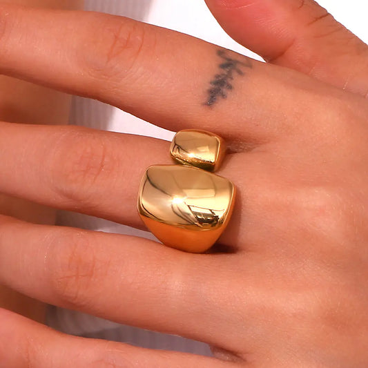 Elegant Gold Geometric Ring