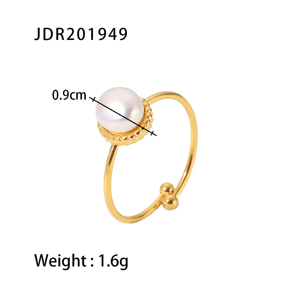Solis Gold Pearl Ring